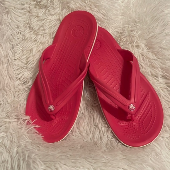 Women’s crocs hot pink men’s size 7 - Picture 3 of 12